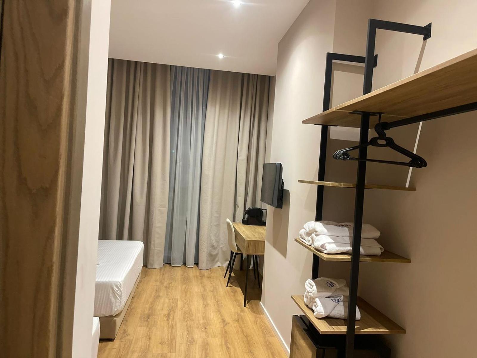 Dia Mare Deluxe Aparthotel